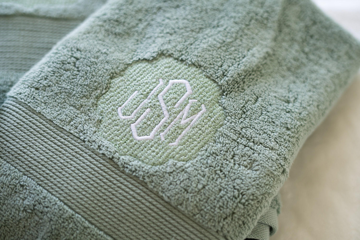 THICK Embroidered Bath Towel, Custom Towel, Personalized Towel, Monogram Towel, Christmas, Wedding, Grad Gift, Housewarming, Anniversary